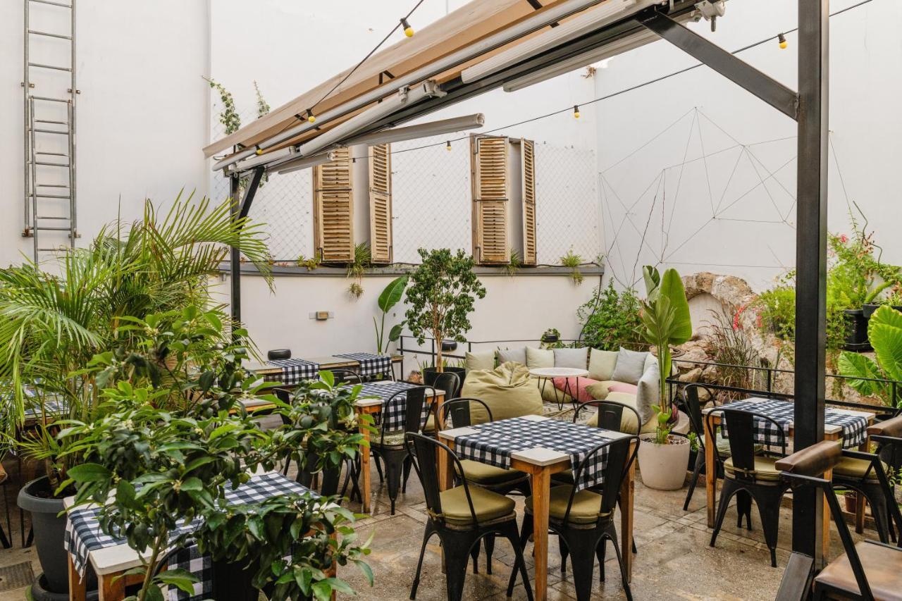 Djumba Hotel & Cafe Никосия Экстерьер фото