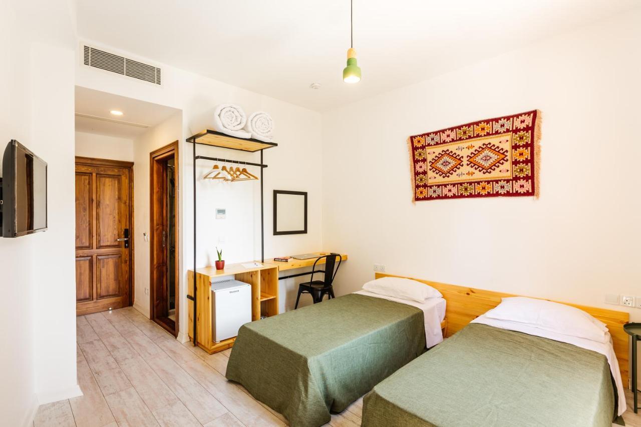 Djumba Hotel & Cafe Никосия Экстерьер фото