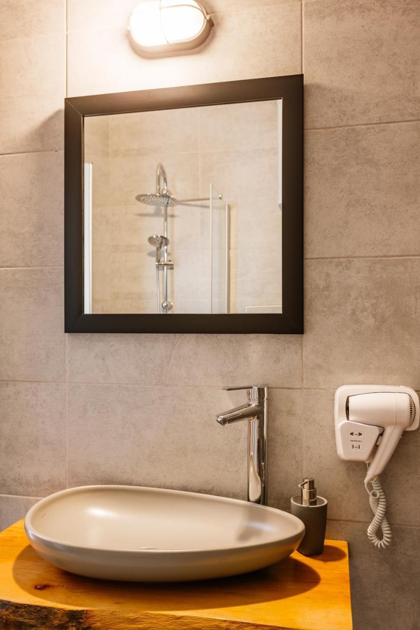 Djumba Hotel & Cafe Никосия Экстерьер фото