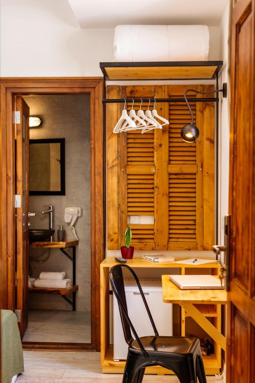 Djumba Hotel & Cafe Никосия Экстерьер фото